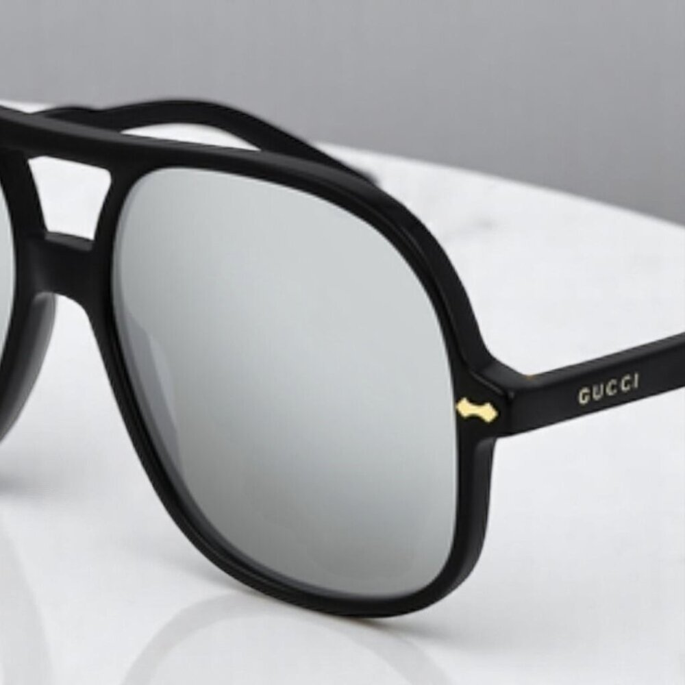 NIB Gucci Silver and Black Aviator Men's Sunglasses - Picture 9 of 9